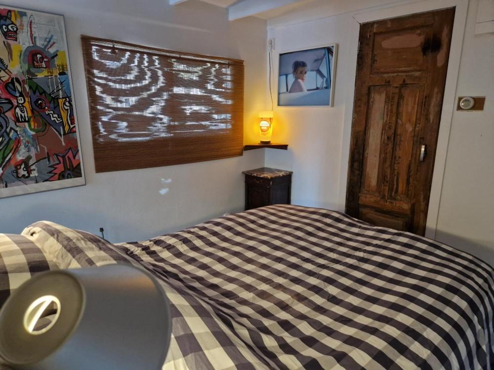 Pantheos Top Houseboat Amsterdam Bagian luar foto