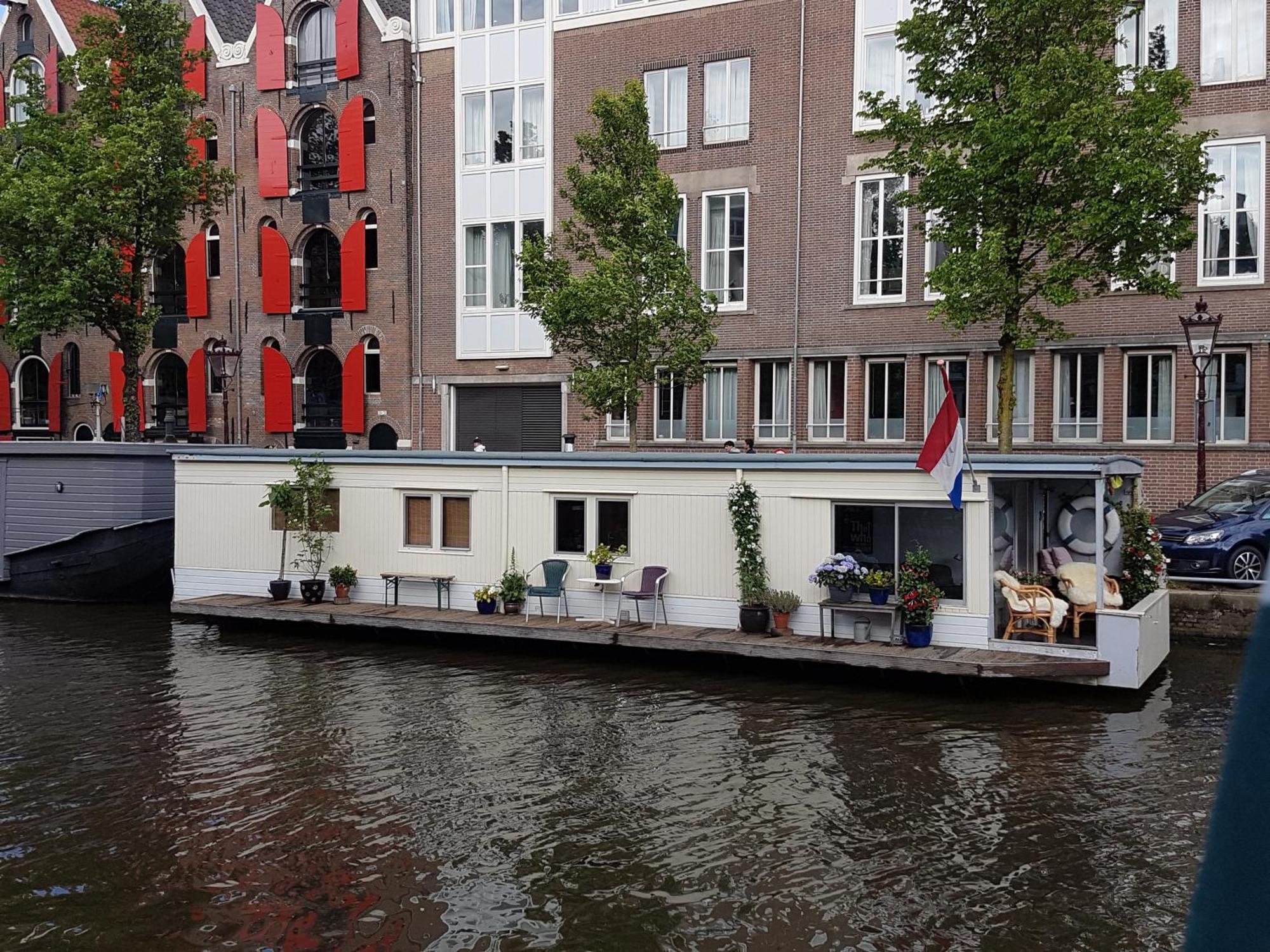 Pantheos Top Houseboat Amsterdam Bagian luar foto